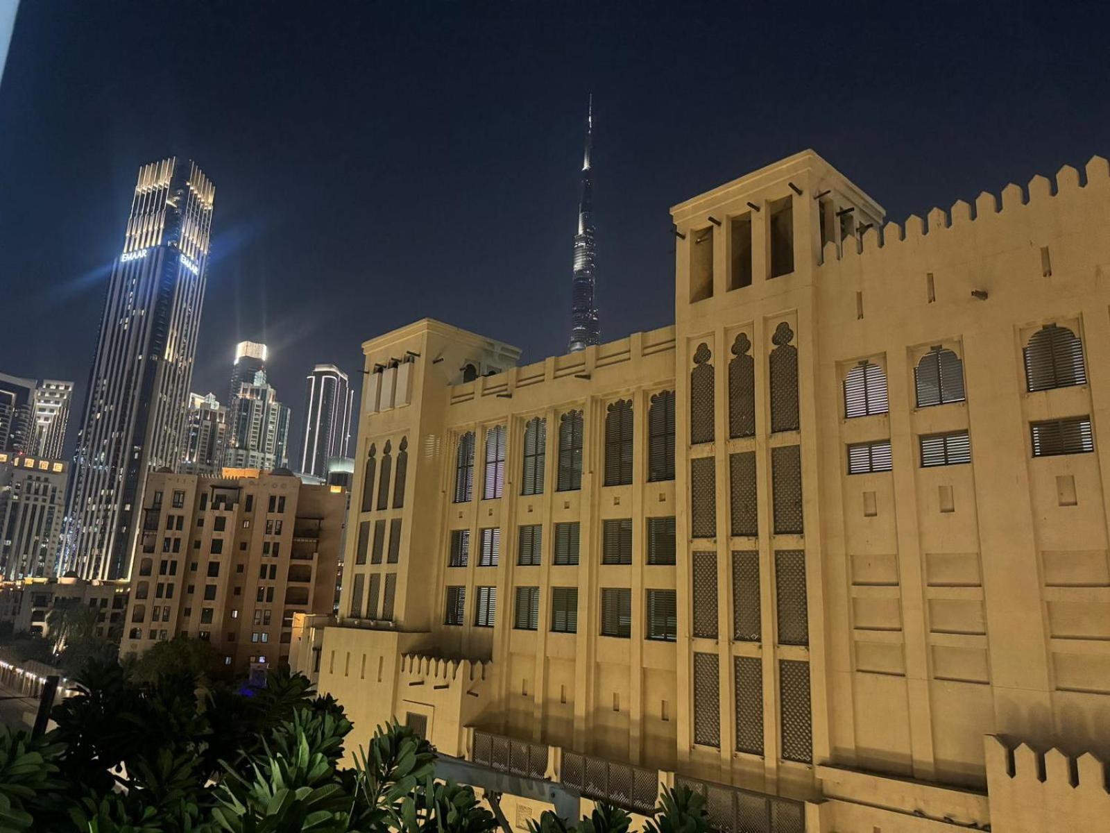 Modern 1-Br Apartment Close To Dubai Mall And Burj Khalifa Exterior photo